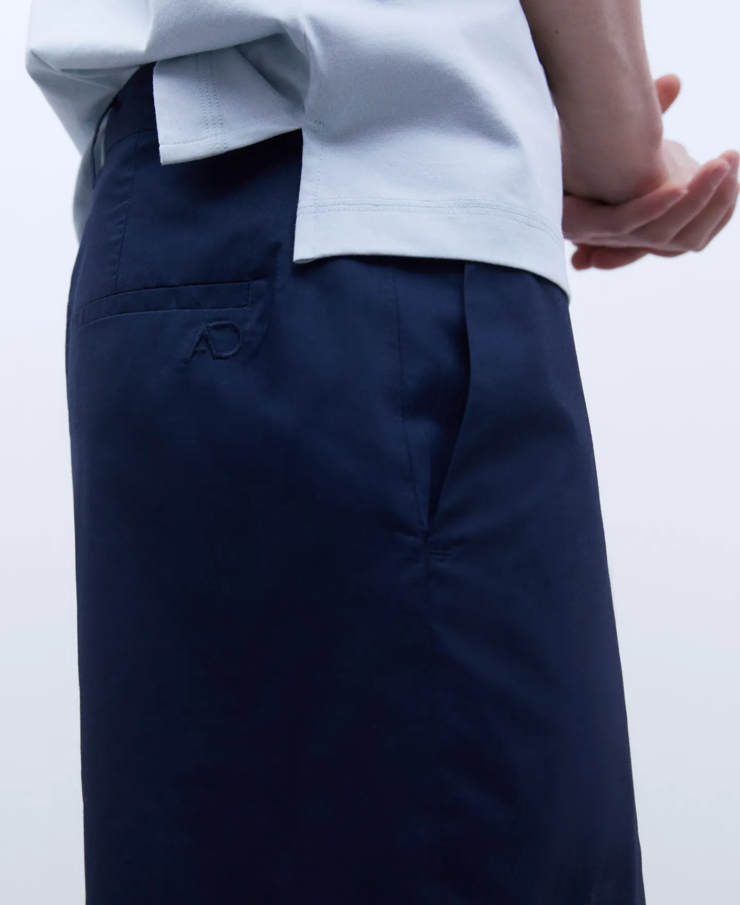 Adolfo Dominguez Pantalones>Bermuda En Popelin De Algodon Azul Marino