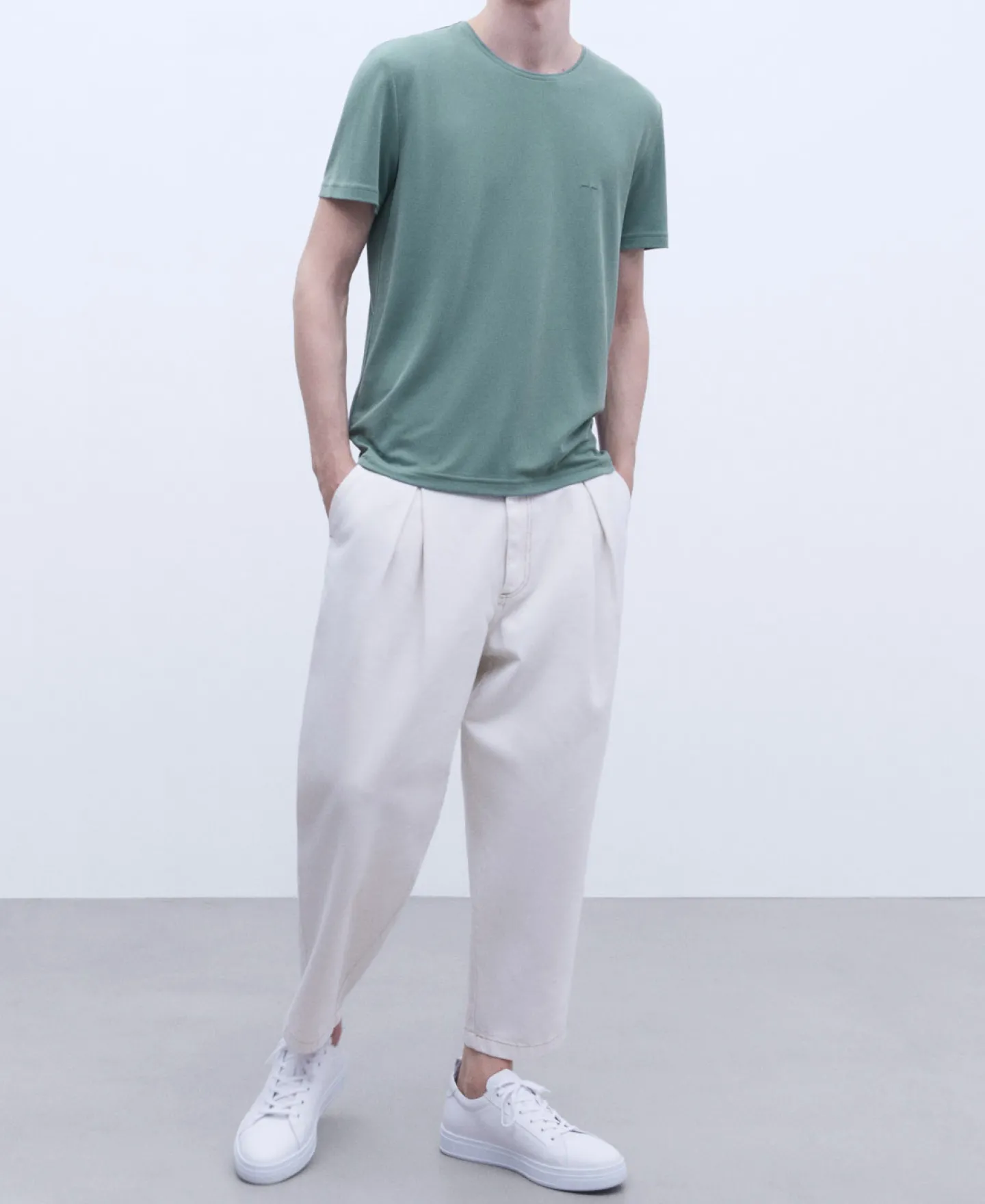Adolfo Dominguez Camisetas Y Polos>Camiseta Cuello Caja En Modal Verde Gris