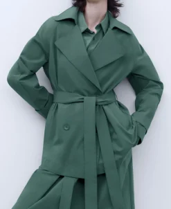Adolfo Dominguez Abrigos Y Chaquetas>Gabardina Corta En Algodon Y Nailon Verde