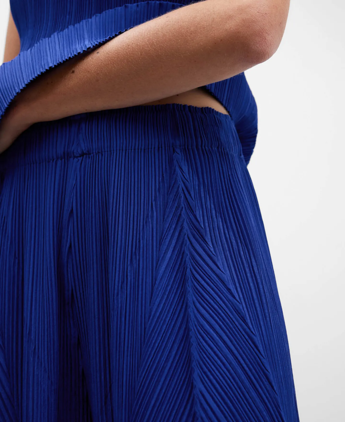 Adolfo Dominguez Pantalones>Pantalon De Crinkle Con Godets Azul Klein