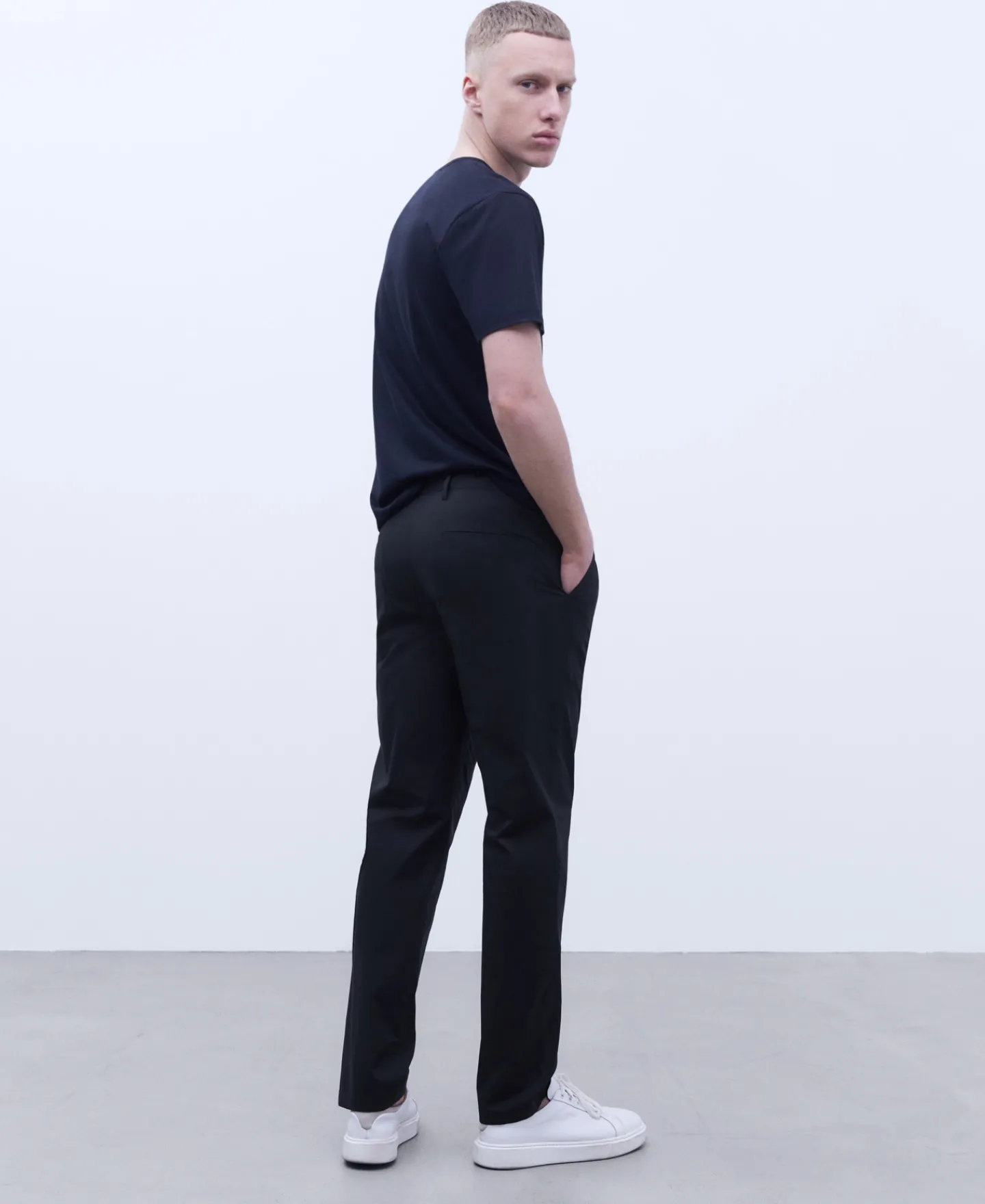 Adolfo Dominguez Pantalones>Pantalon Recto En Popelin De Algodon Negro