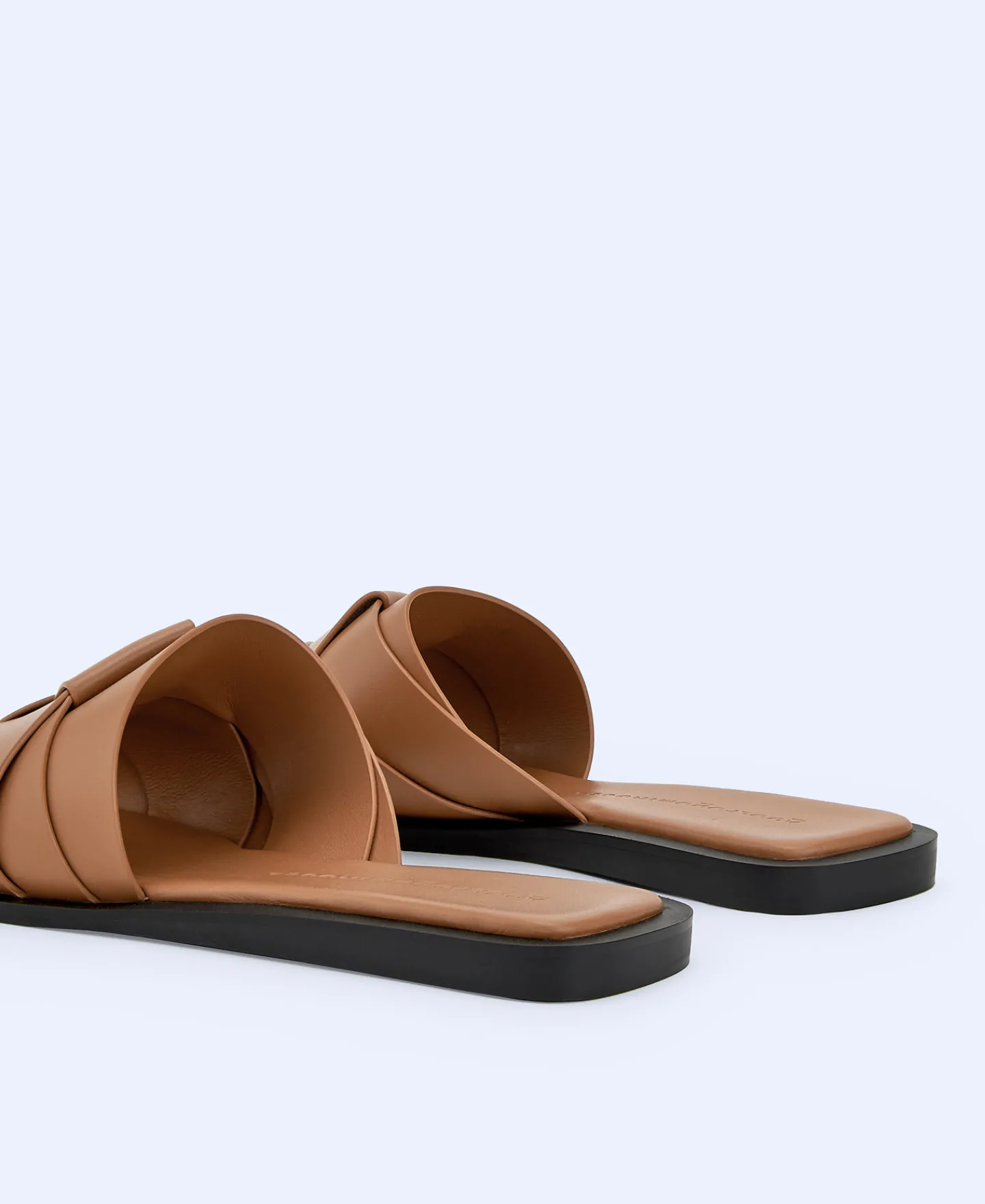 Adolfo Dominguez Zapatos>Sandalia Plana En Piel Cuero